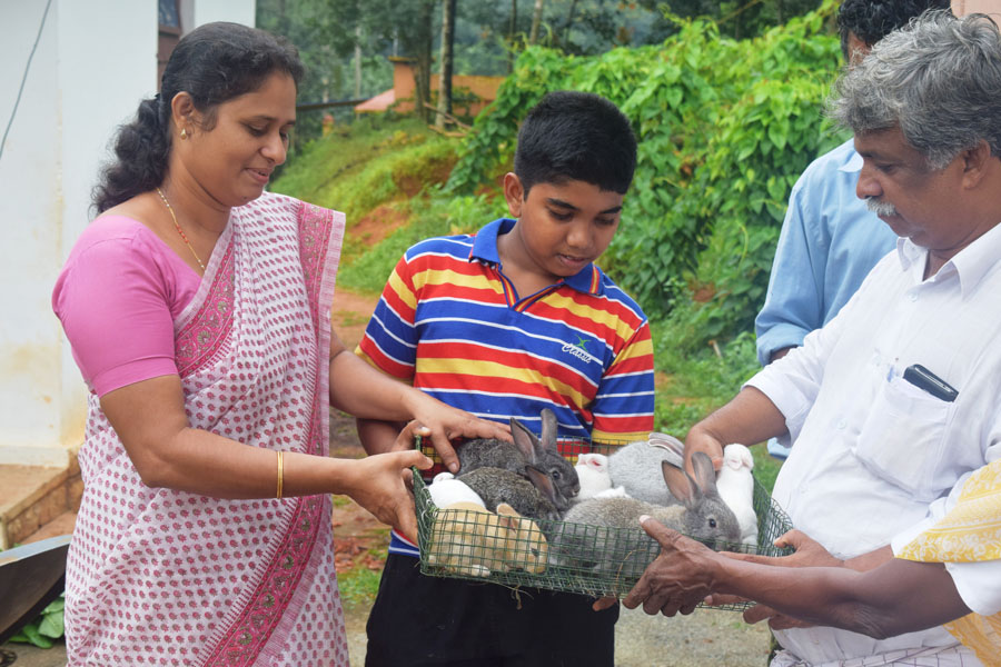 The inmates of Sisubhavan